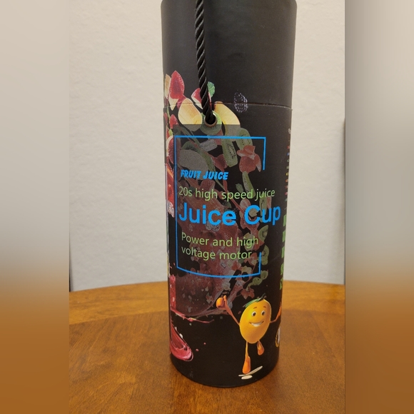 Portable Cordless Rechargeable Personal Blender - Picture 4 of 7